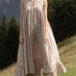 Daughters of India Ishya Gown